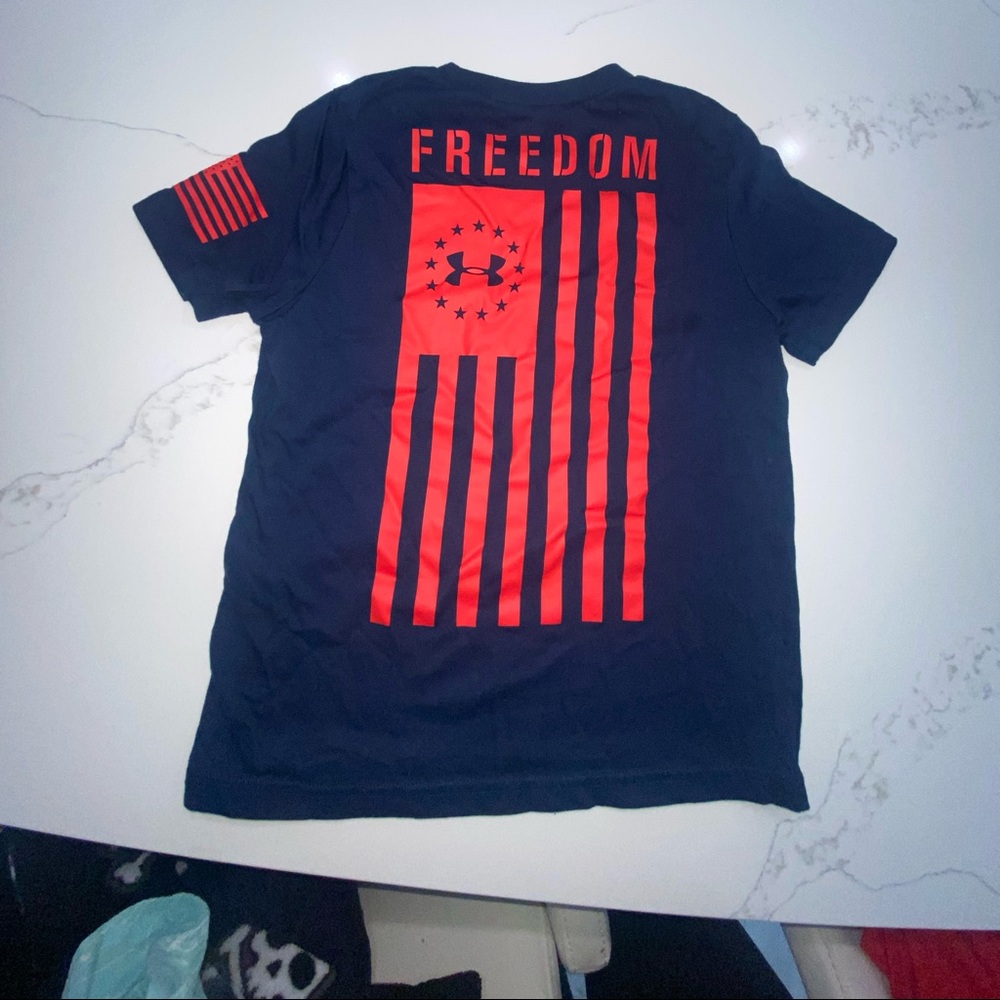 Under armour tshirt